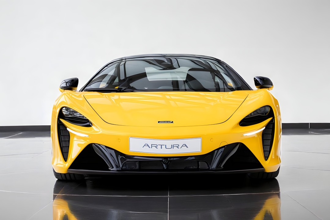 McLaren Artura (3)