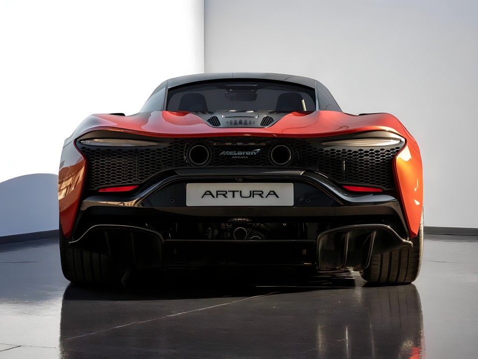 McLaren Artura (4)