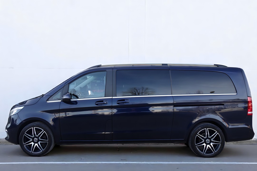 Mercedes-Benz V 300d 4MATIC Avantgarde Extralong (5)