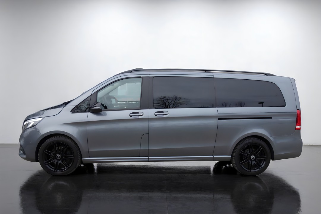 Mercedes-Benz V 300d 4MATIC AMG (5)