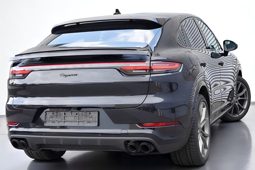 Porsche Cayenne Coupe E-Hybrid (2)