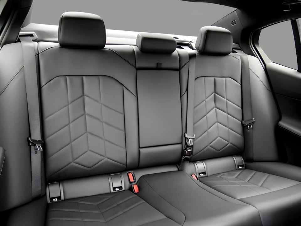 BMW Seria 5 520d (4)