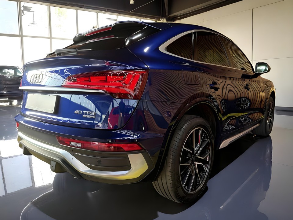 Audi Q5 Sportback 40TFSI quattro S-Line (2)