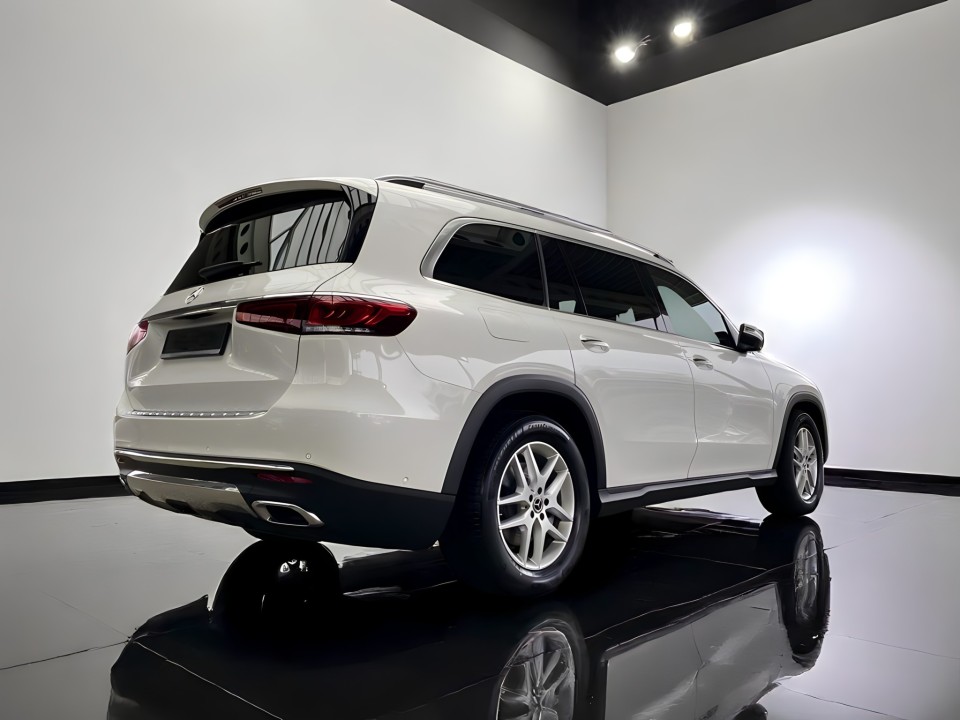 Mercedes-Benz GLS 400d 4MATIC (3)