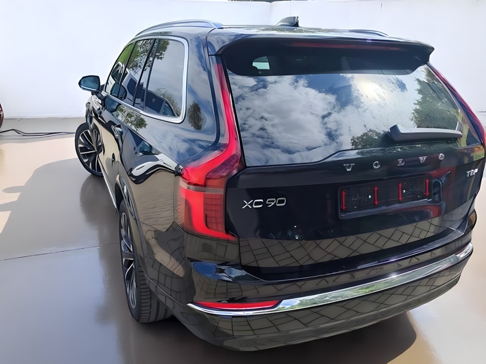 Volvo XC 90 T8 Recharge AWD Ultra Dark (5)
