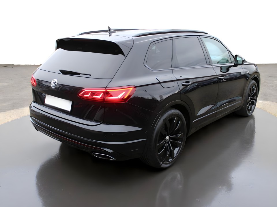 Volkswagen Touareg Elegance R-Line (4)