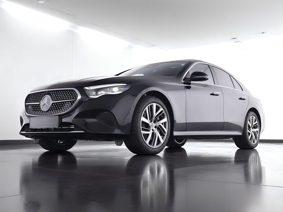 Mercedes-Benz E 300de 4MATIC Avantgarde (2)