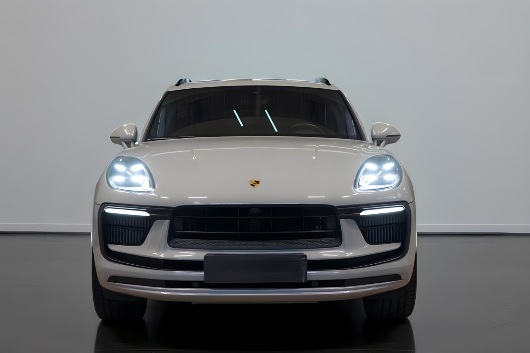 Porsche Macan S (2)