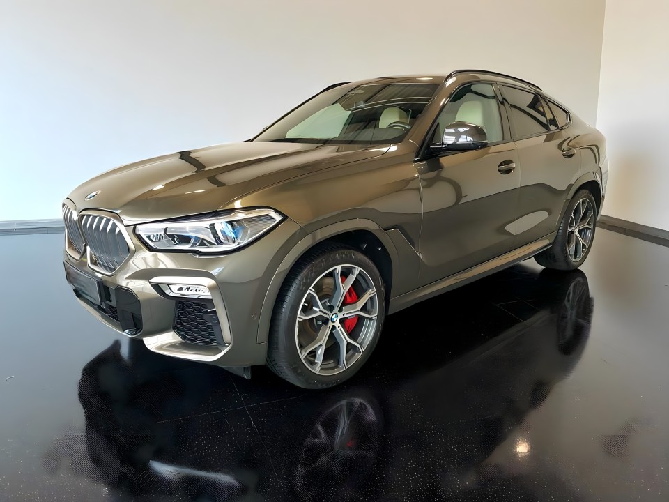 BMW X6 M50i (4)
