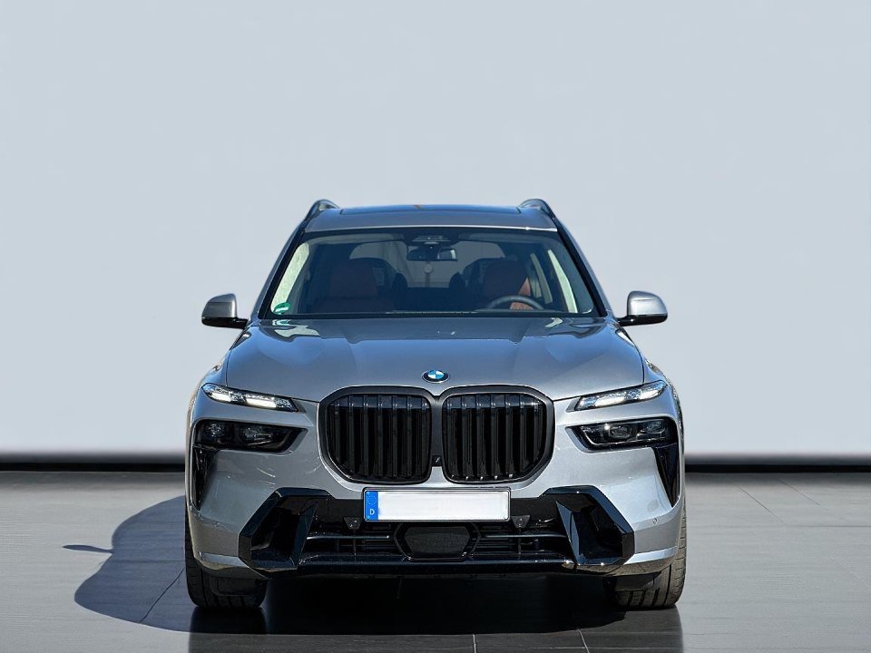 BMW X7 xDrive40d M-Sport (2)