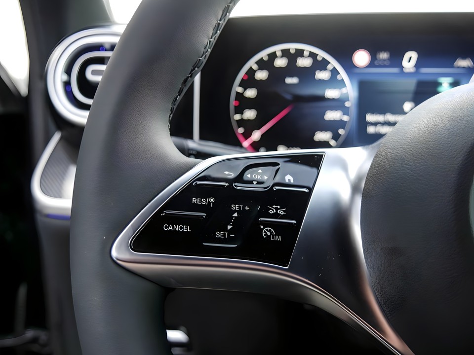 Mercedes-Benz GLC Coupe 200 4MATIC (4)