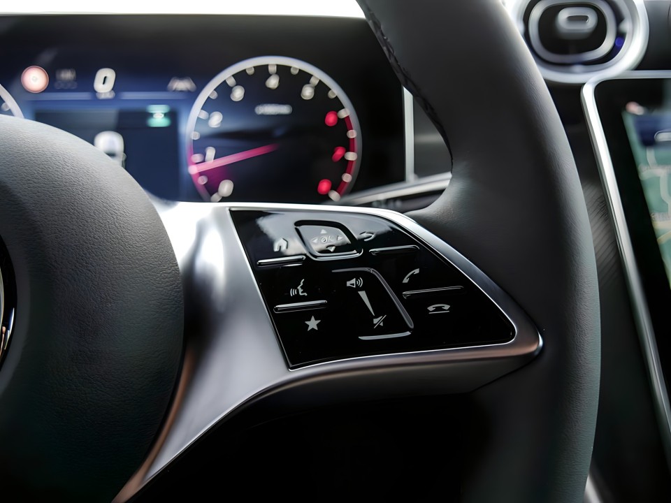 Mercedes-Benz GLC Coupe 200 4MATIC (5)