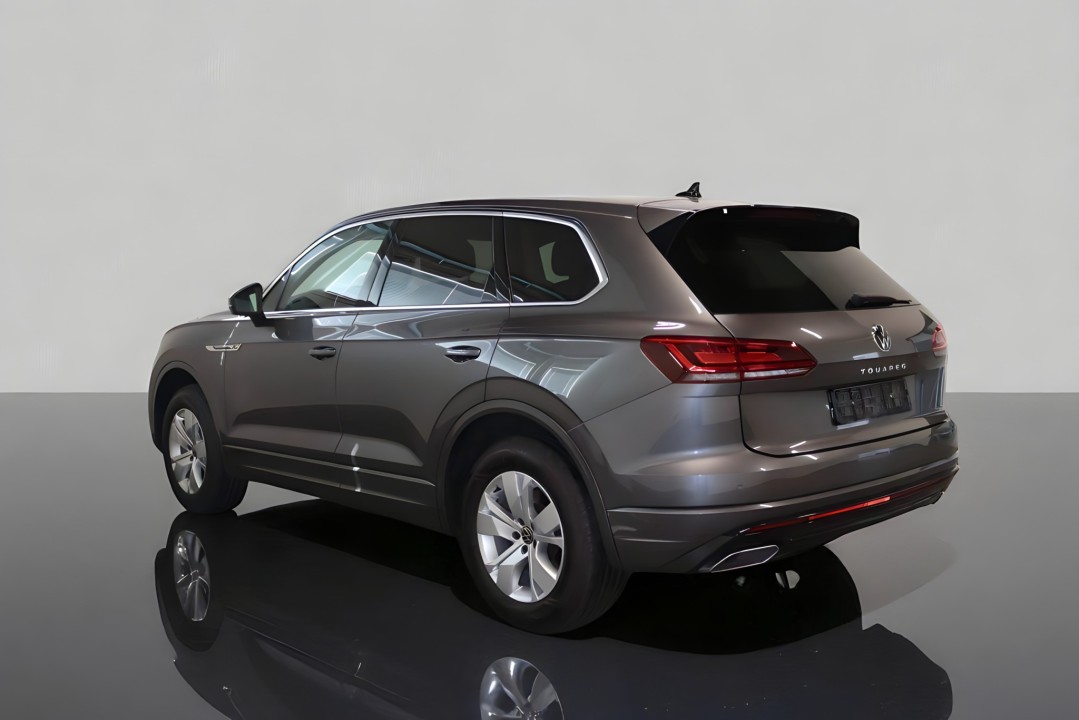 Volkswagen Touareg 3.0 TDI 4MATIC R-Line (4)