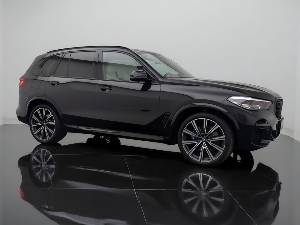 BMW X5 xD30d M-Sport (2)