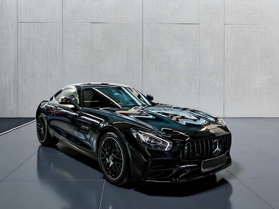 Mercedes-Benz AMG GT Coupe (1)