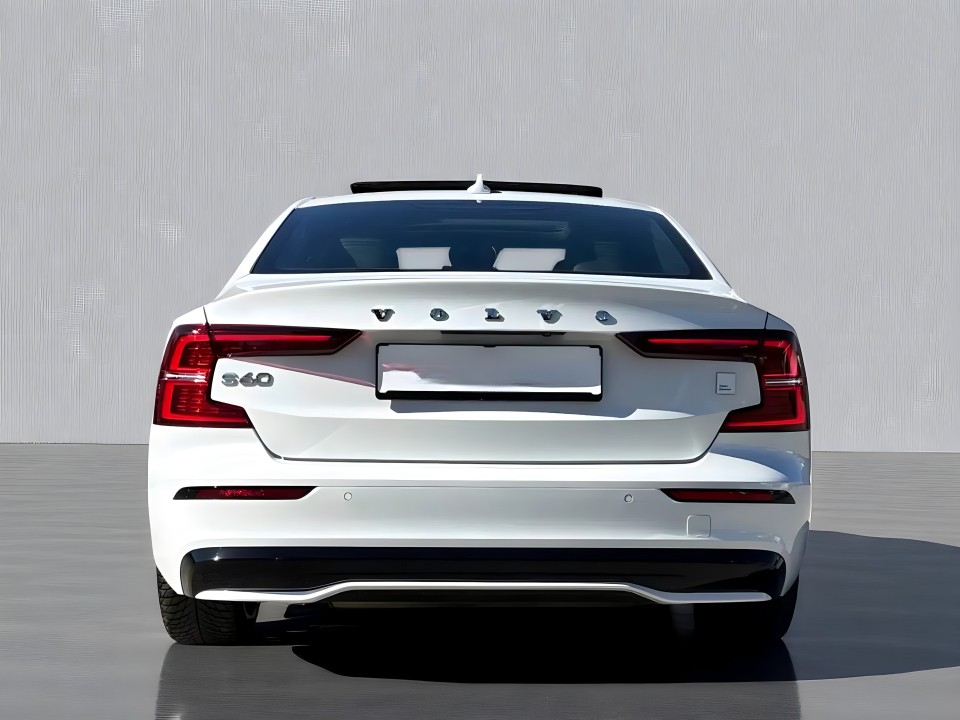 Volvo S60 Volvo S 60 Recharge T8 AWD (4)