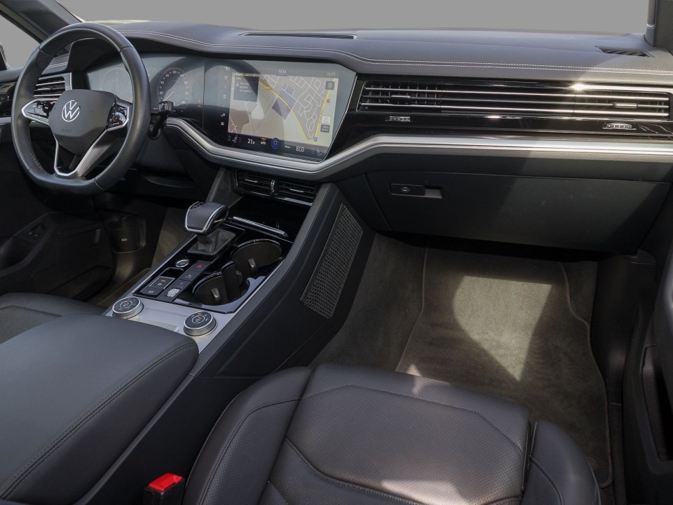 Volkswagen Touareg 3.0TSI Elegance (4)