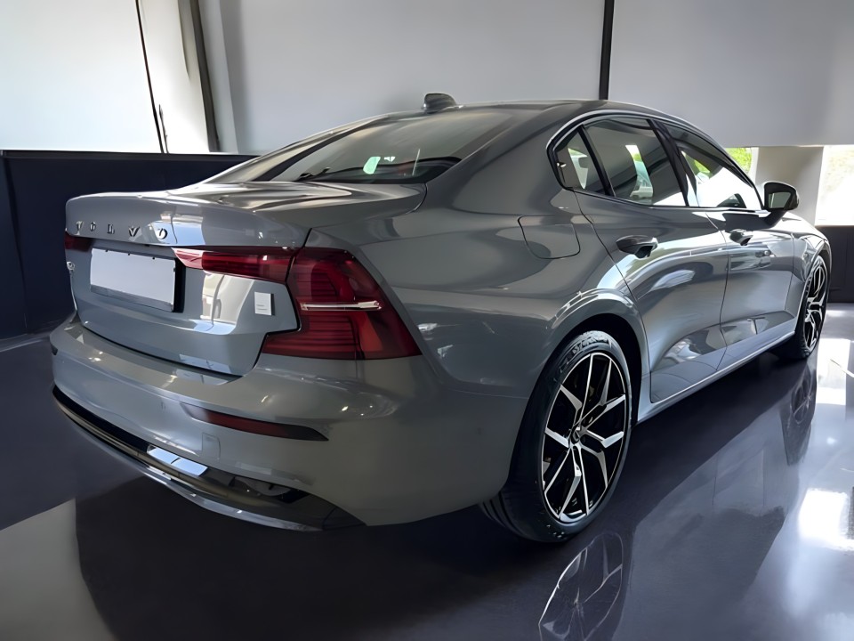 Volvo S60 T8 Recharge AWD Polestar (2)