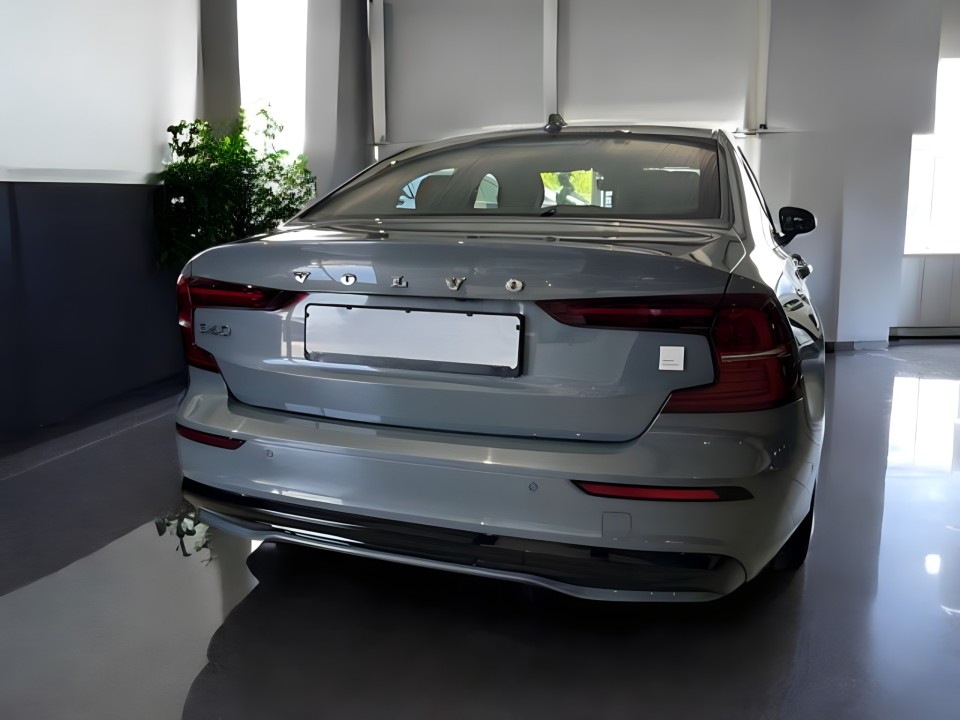 Volvo S60 T8 Recharge AWD Polestar (3)