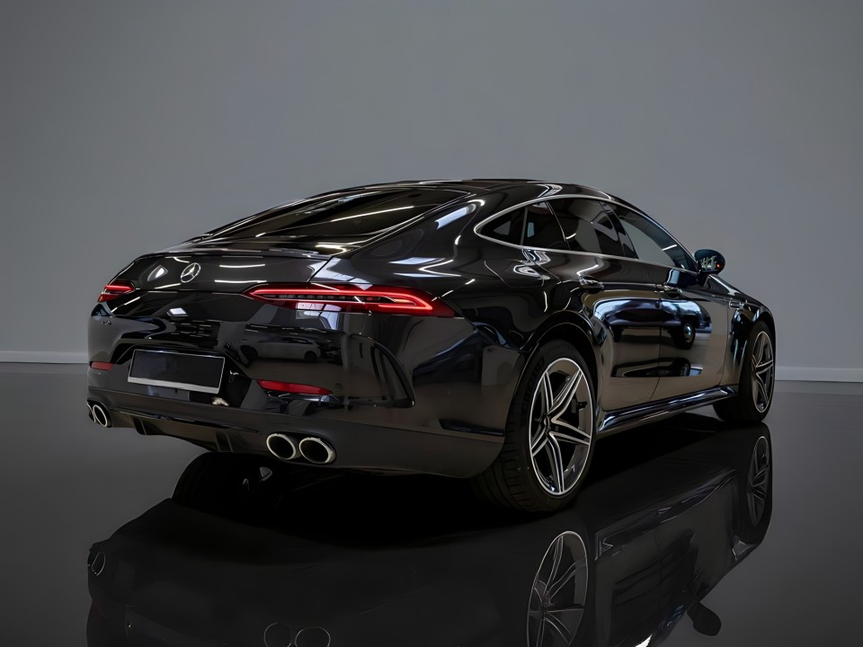 Mercedes-Benz AMG GT 43 4MATIC (2)