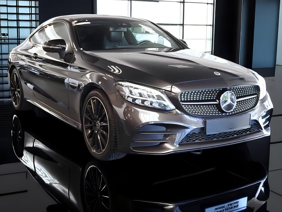 Mercedes-Benz C Coupe 200 (1)