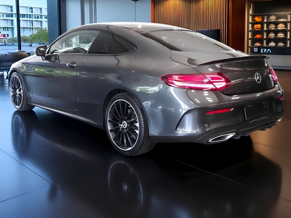 Mercedes-Benz C Coupe 200 (4)