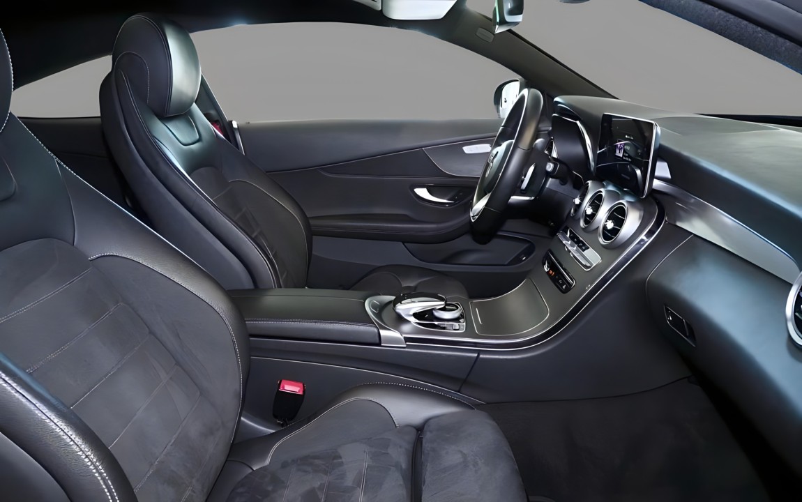 Mercedes-Benz C Coupe 200 (5)