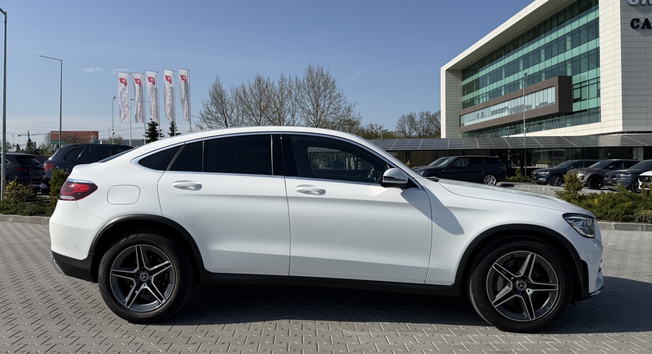 Mercedes-Benz GLC Coupé 300d 4MATIC AMG Line (2)