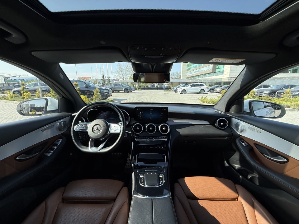 Mercedes-Benz GLC Coupé 300d 4MATIC AMG Line - foto 21