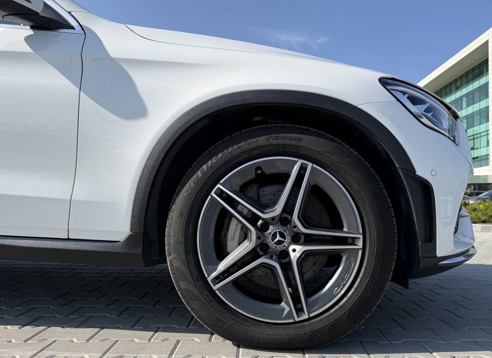 Mercedes-Benz GLC Coupé 300d 4MATIC AMG Line - foto 29