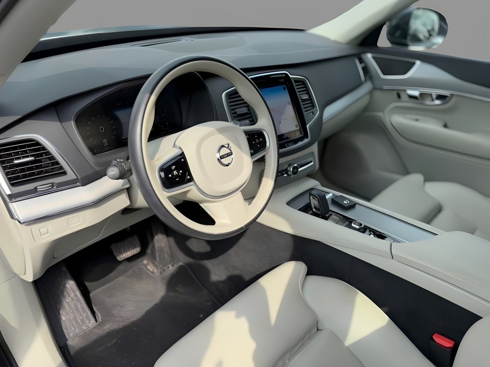 Volvo XC 90 B5 AWD Momentum Pro (5)