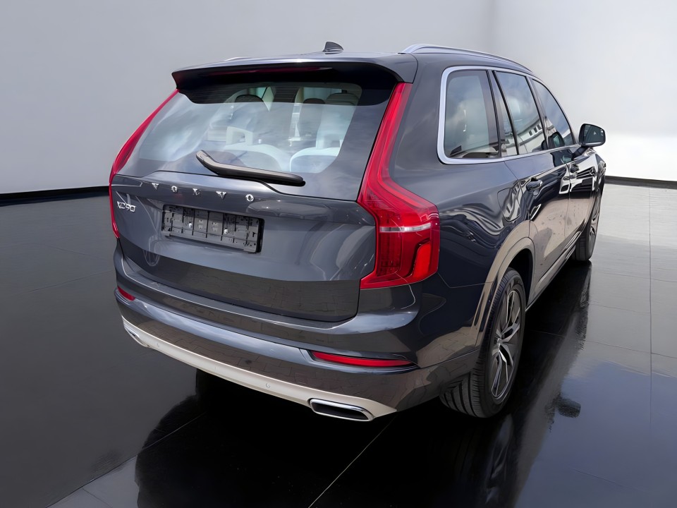 Volvo XC 90 B5 AWD Momentum Pro (2)