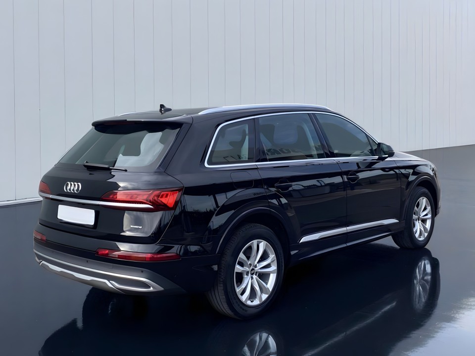 Audi Q7 55 TFSIe quattro tiptronic (3)