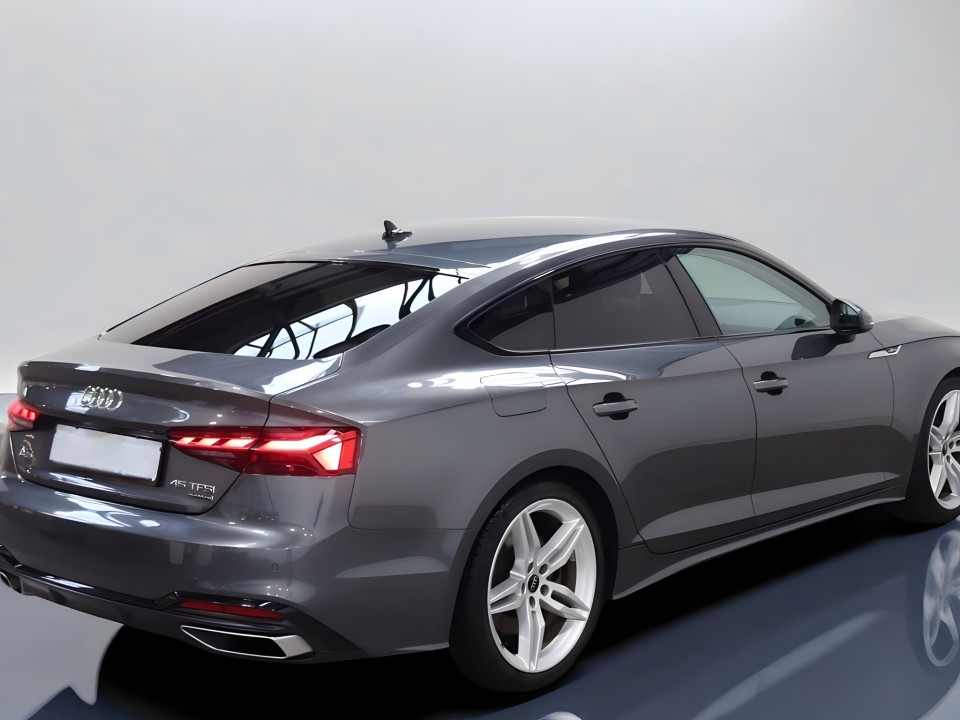 Audi A5 Sportback 45TFSI quattro S tronic (2)