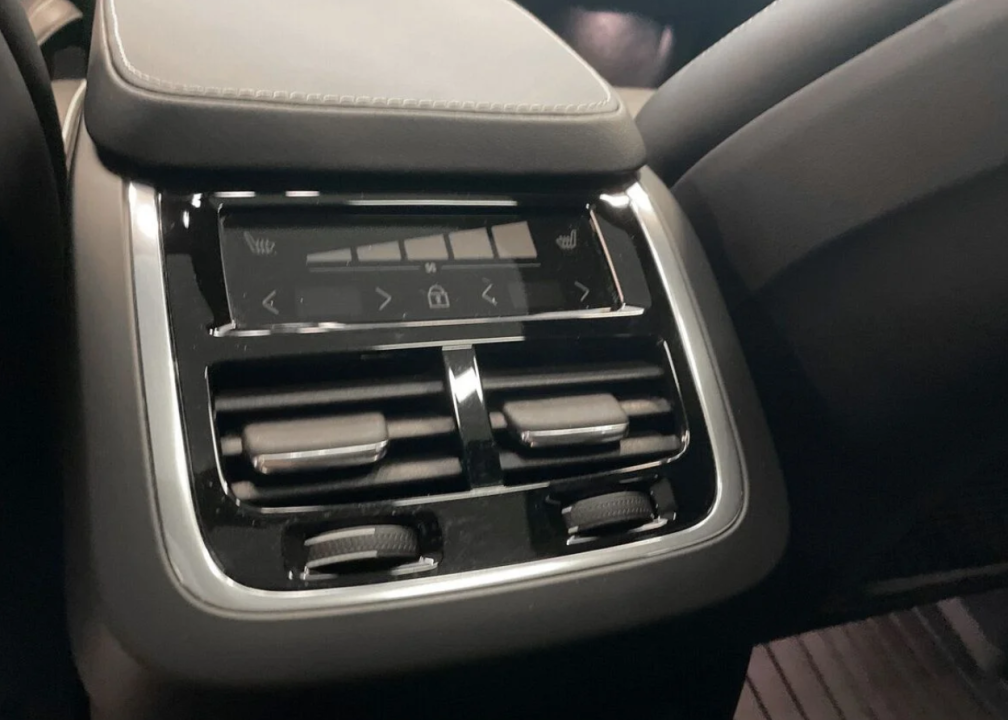 Volvo XC 90 Recharge T8 Ultimate - foto 11