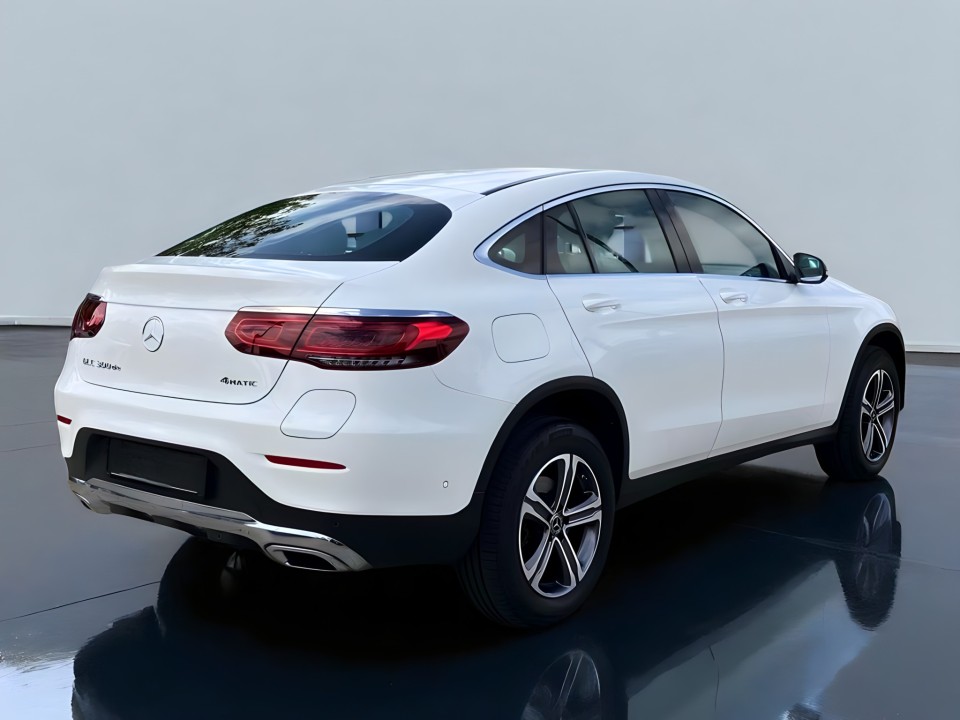 Mercedes-Benz GLC Coupe 300de 4MATIC (2)