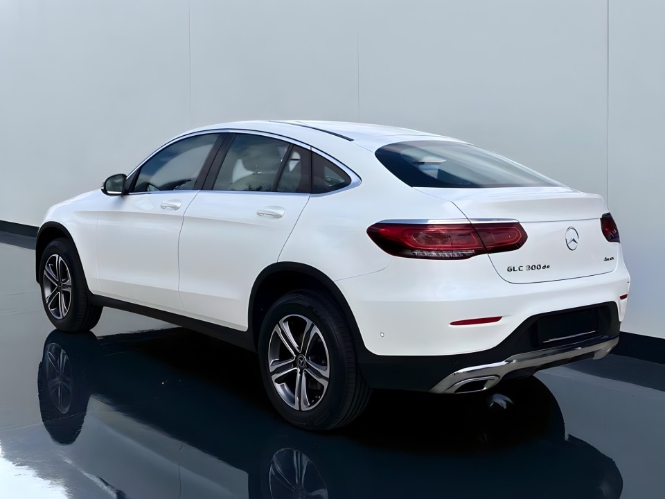 Mercedes-Benz GLC Coupe 300de 4MATIC (3)