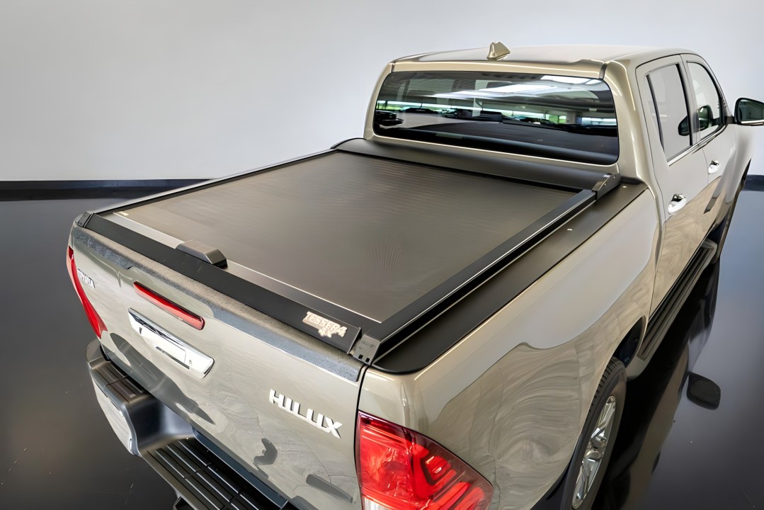 Toyota Hilux 2.8 AT (5)