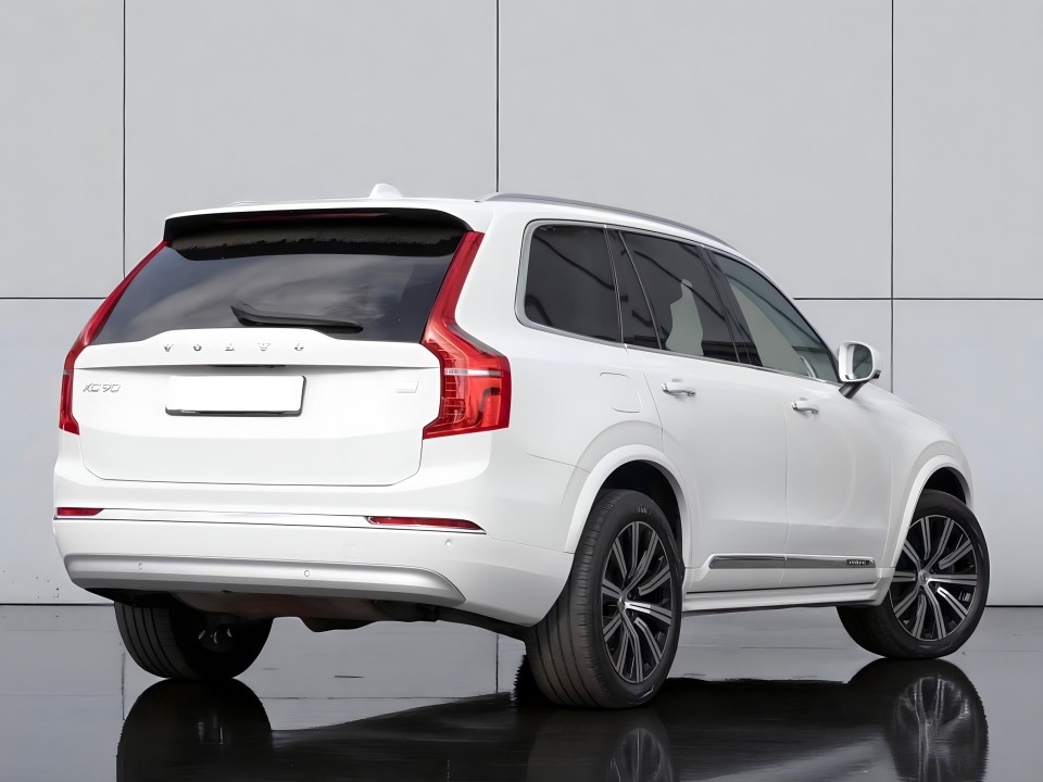 Volvo XC 90 T8 Recharge AWD Plus Bright (2)