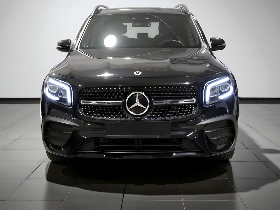 Mercedes-Benz GLB 200d 4MATIC AMG Line (2)