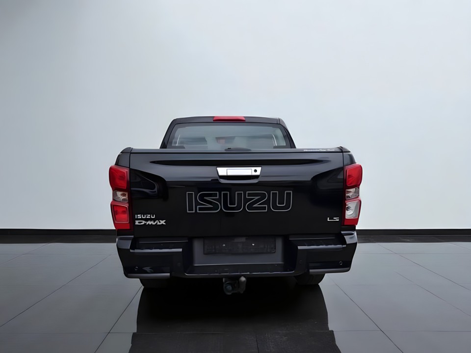 Isuzu D-Max Double Cab LS 4WD (4)