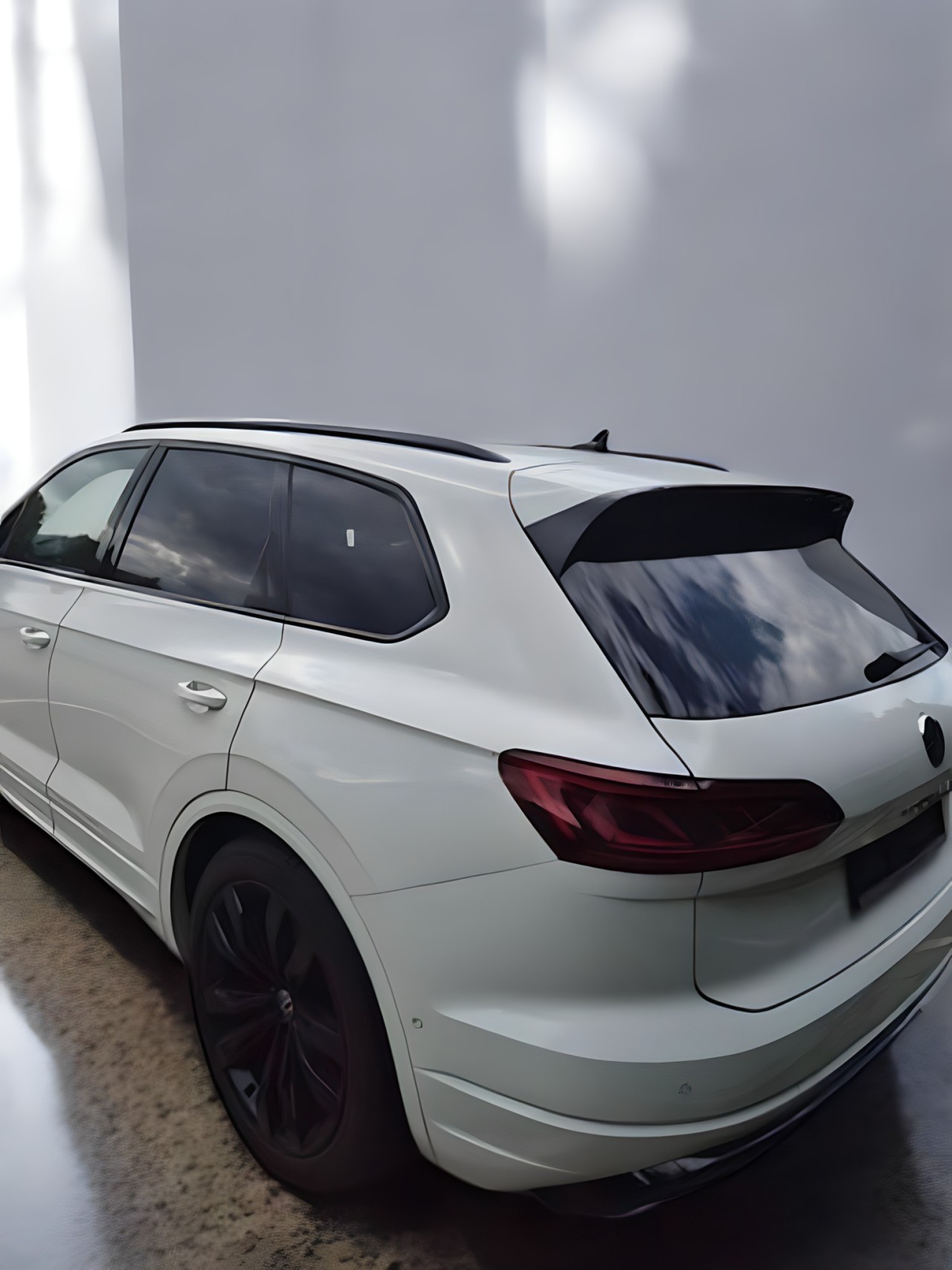 Volkswagen Touareg R-Line (5)