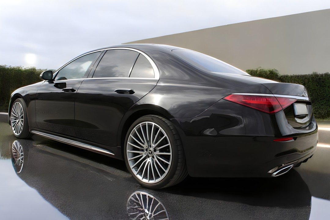 Mercedes-Benz S 400d 4MATIC AMG Line (4)