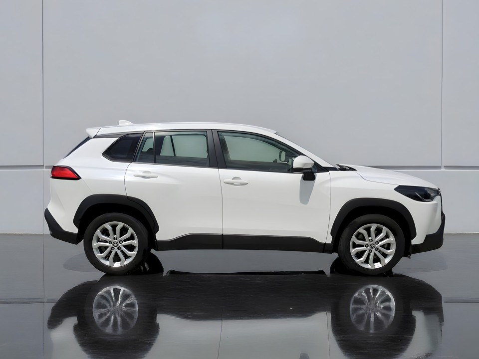 Toyota Corolla Cross 2.0 (2)