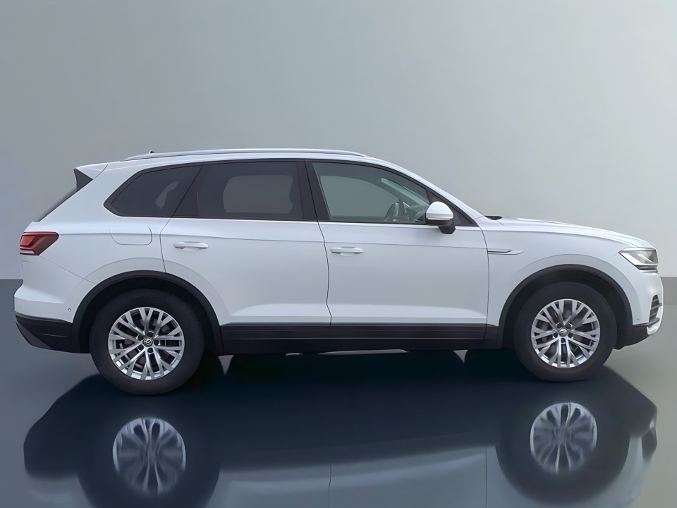 Volkswagen Touareg V6 TDI (2)