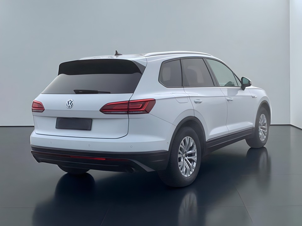 Volkswagen Touareg V6 TDI (3)