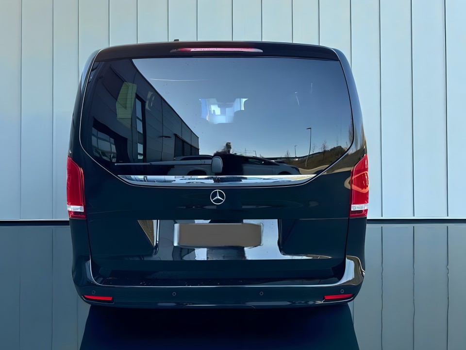 Mercedes-Benz V 300d 4MATIC Exclusive (4)