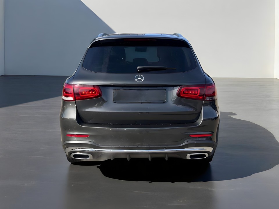 Mercedes-Benz GLC 200 4MATIC AMG (4)