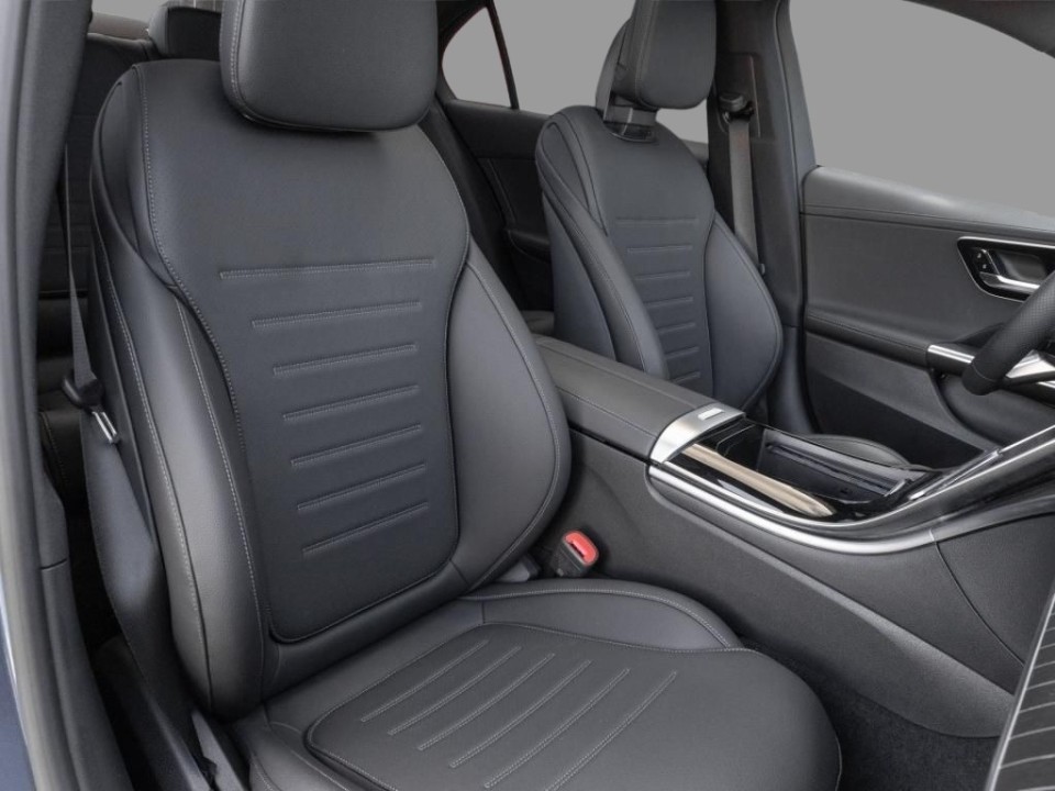 Mercedes-Benz C 300e AMG (5)