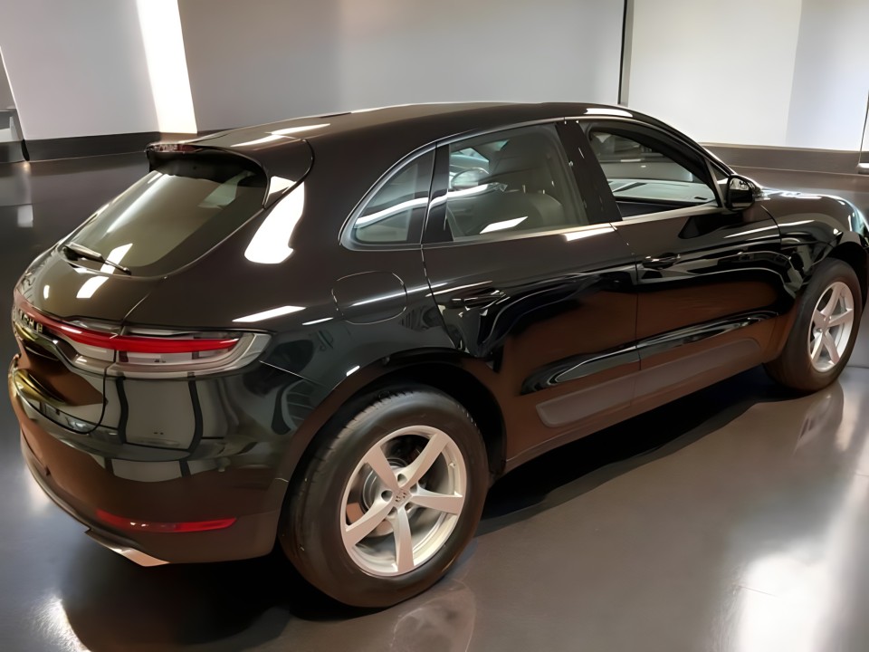 Porsche Macan (2)